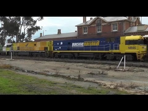 NR46 & NR18 Pacific National Stawell 14th August 2013