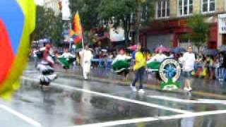 preview picture of video 'Desfile Cívico Ecuatoriano New York EE.UU. 02-agosto de 2009 #1'