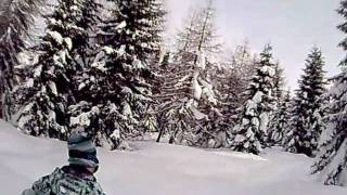 preview picture of video 'Fuoripista Alleghe Fertazza snowboard 2010.wmv'