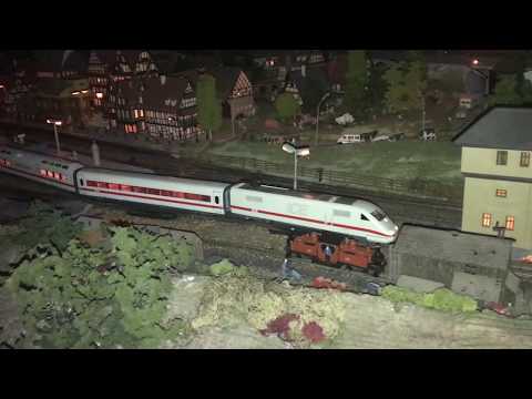 Marklin H0 modell eisenbahn mit high speed  ICE in action