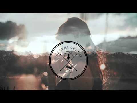 MaJLo feat. Ralph Kaminski - Lights