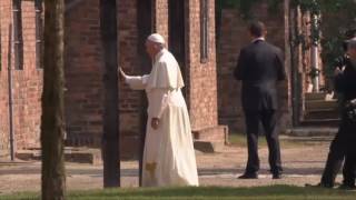 Milcząca wizyta. Papież Franciszek w Auschwitz