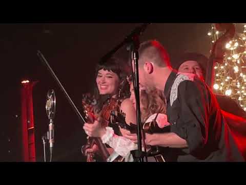 Sierra Ferrell - Dim Lights Thick Smoke (Basement East) Nashville, TN 4.1.22