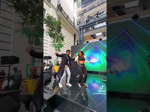 Zee Nxumalo performance#viralvideo #fyp #zeenxumalo