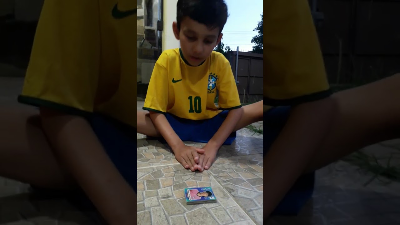 Desafio BAFÃO: Virando 18 Figurinhas da Copa #bafao