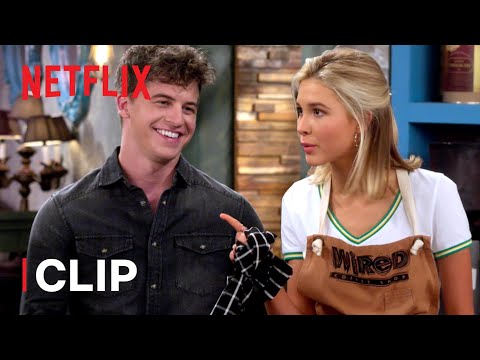 Training the Cute Guy  🥰  Alexa & Katie | Netflix After School