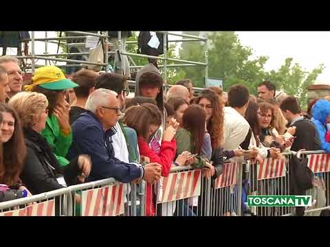 2018-05-10 FIRENZE - PAPA A LOPPIANO NELLA CITTADELLA DEI FOCOLARI