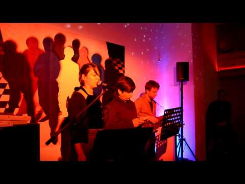 Colours Aren't - Hugo & Zoe live @ WP8 06.10.2012