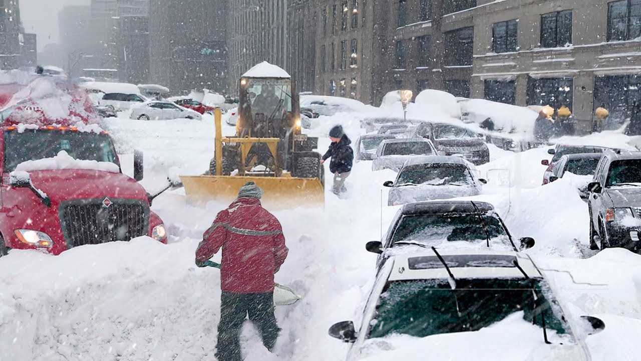 Canada Today! Ontario Paralyzed by Massive Snowstorm and Snowfall in Montreal, Quebec