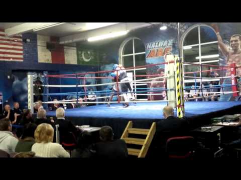 Jimmy the fist yb round one