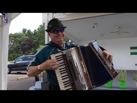 Don Bitterlich plays Guten Morgen