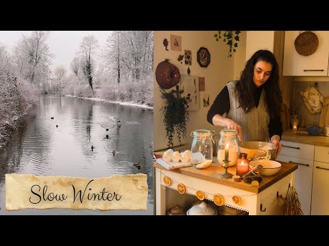 Slow winter in our little house in the countryside | baking, homemaking, slow living ❄️