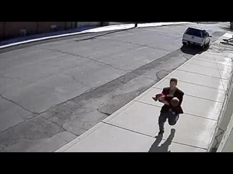 Dos niños de ocho y diez años evitan el secuestro de su hermano menor