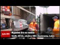 Wideo: Przewr�cony tir z �adunkiem na rondzie