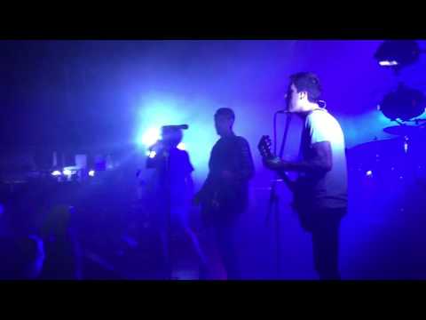 Real Friends : I Don't Love You Anymore (Live)