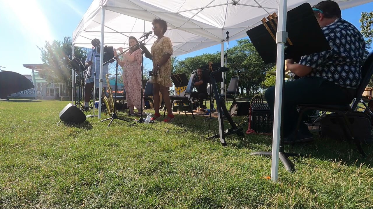 Promotional video thumbnail 1 for Canja de Boa