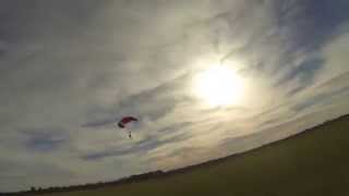 preview picture of video 'Primer Salto - Curso Paracaidismo con Skydive Uruguay'