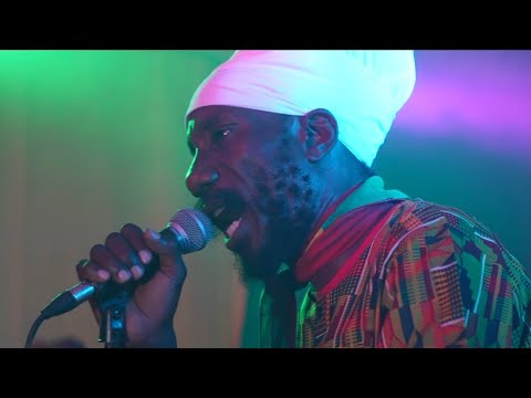 Sizzla : The Pull Up