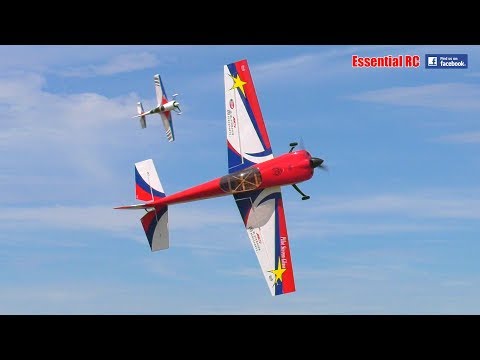 3D SYNCRO FORMATION ACTION ! (MWM Warbirds Display Team)