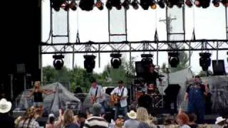 Trailer Choir - &quot;Rollin&#39; Through the Sunshine&quot; - Winstock 2010
