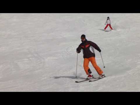 Ed and Berni skiing on slope 6 red of the Wanglspitz, Rastkogel, Zillertal, Tirol, Austria