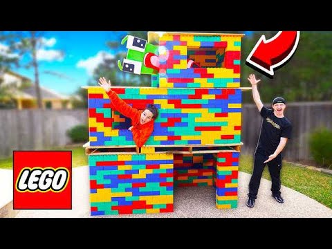 BUILDING A 3 STORY LEGO MANSION! (WORLD'S BIGGEST HOUSE)
