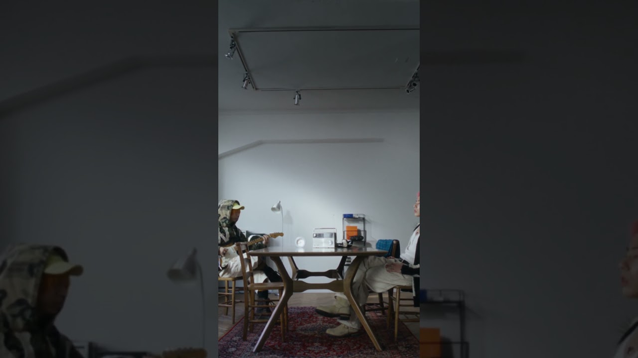 3月4日 8:00pm "Paradox"