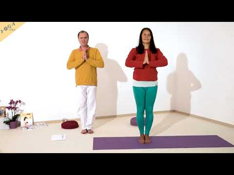 Yoga Gebetshaltung im Stehen - Yoga Asana Lexikon