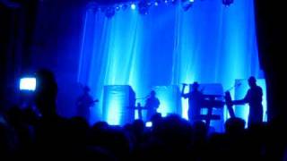 Devo - It's Not Right - 07Nov2009