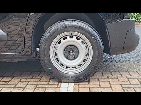 Peugeot Partner PARTNER PRO PLUS**NEW DEMO ZERO MI - Image 2