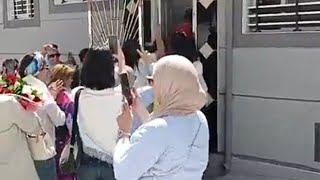 قافلة نسائية تضامنية مع أمهات معتقلي حراك الريف.. دموع الألم والصمود امام منز