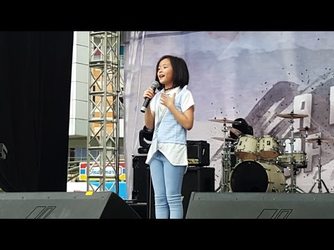 Clarice Cutie - Sing Me To Sleep