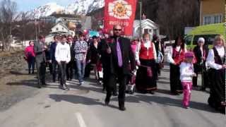 preview picture of video '17 Mai i Øksfjord - 2012 (HD).mpg'