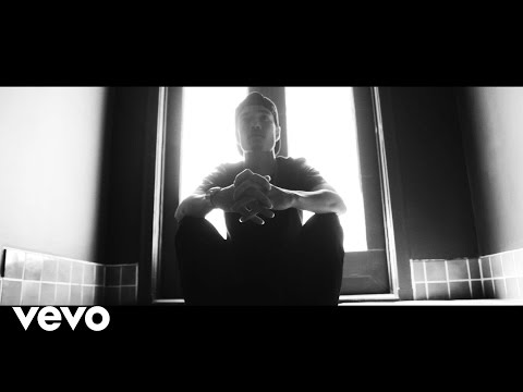 ThatGuySoda - Midnight in Paris ft. Vertel