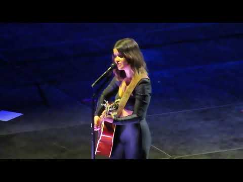 2022 12 02 Maren Morris - Once