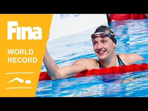 DOHA2014: HOSSZU Katinka (HUN) WR setter in the Women's 400m Individual Medley