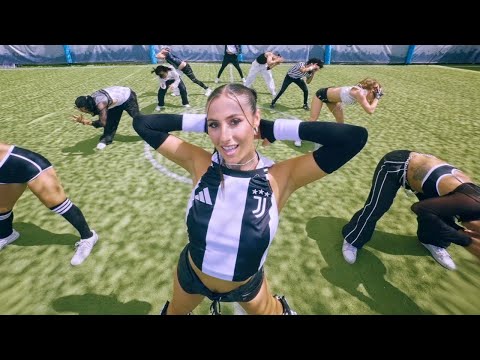 Tia Tia - BLACK & WHITE (Official Music Video)