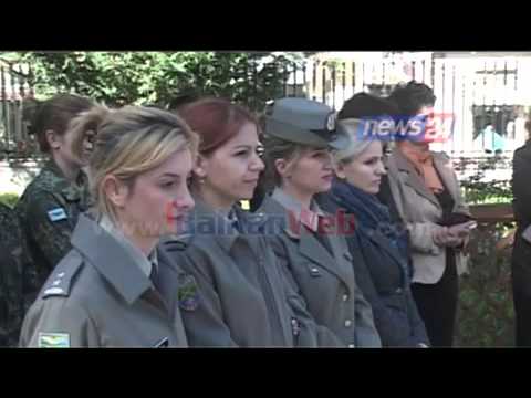 Kodheli takim me gra e vajza ushtarake: Lufta kundër kancerit të gjirit, betejë për jetën