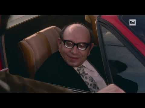 Per vivere meglio, divertitevi con noi - episodio Pozzetto - scena Lamborghini