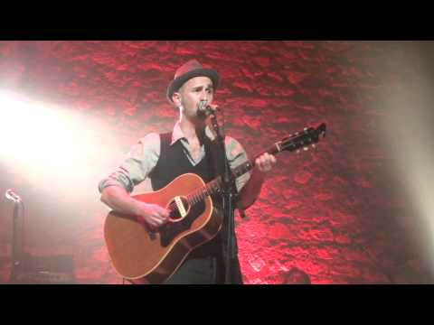 Tom Poisson - Engage-moi (live in Paris)