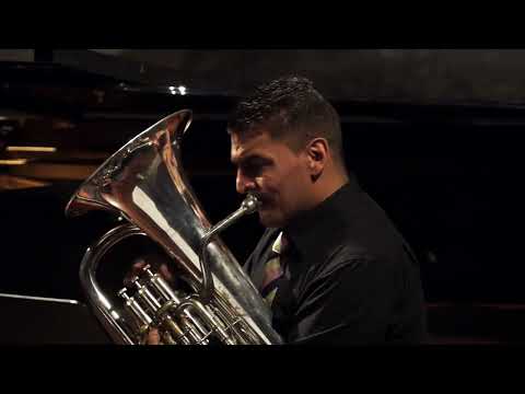 SYMPHONIC VARIANTS FOR EUPHONIUM AND BAND James Curnow - Esteban Fariña - Bombardino
