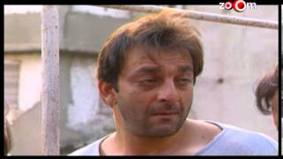 Aamir's bold avatar in Peekay, SRK's 'Chennai Express' might not release in 2013, & more news