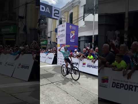 Así el triunfo de Luis Mora de la Gob. Trujillo e2 Etapa de la Vuelta a Venezuela 2025 en Merida