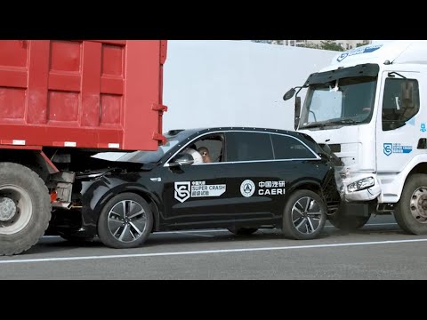 Li L6 heavy truck sandwich collision test