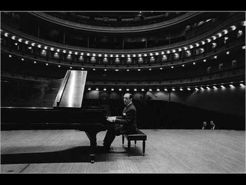 Horowitz plays Schumann Fantasie in C Major {1/4}