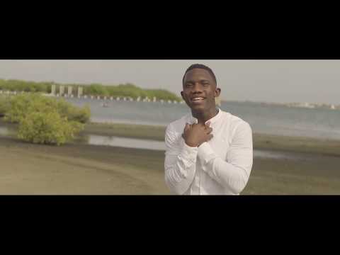 ESTOY AQUI - LUIS MORENO VIDEO OFICIAL