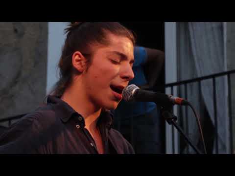 Ernest Bombi a la final del 17è Concurs Cantautors/es d'Horta-Guinardó.