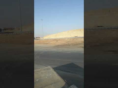 ይህ አስከፊ ኮሮና ህዝብ ከቦታው እያፈናቀለ ይገኛል