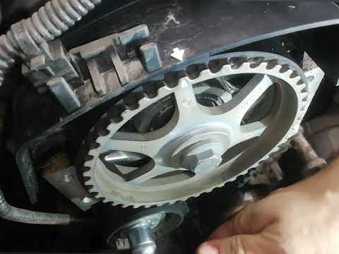 Dacia/Renault (2014) 1.2 16V D4F 55kW timing belt and water pump replacement...