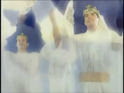 Dormindo no meu leito - Cenas do filme ''A ultima batalha''